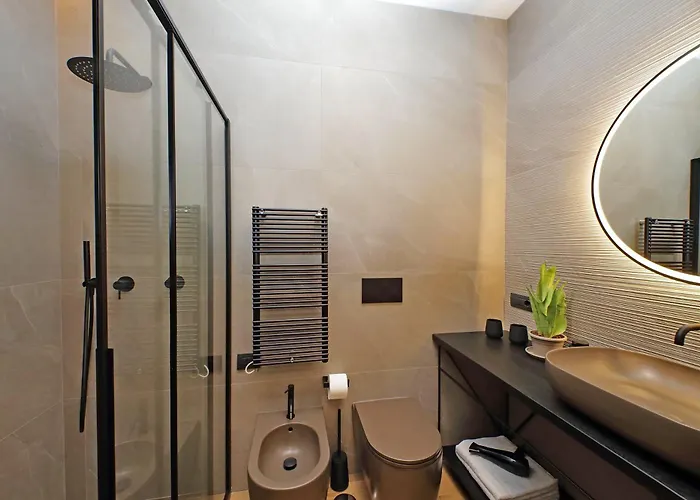 The Place Gallia - New San Giovanni- Self Check-in - Modern Bathrooms-near Metro A Pensionat 4*