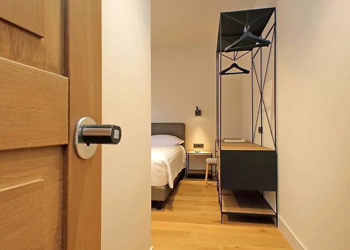 The Place Gallia - New San Giovanni- Self Check-in - Modern Bathrooms-near Metro A