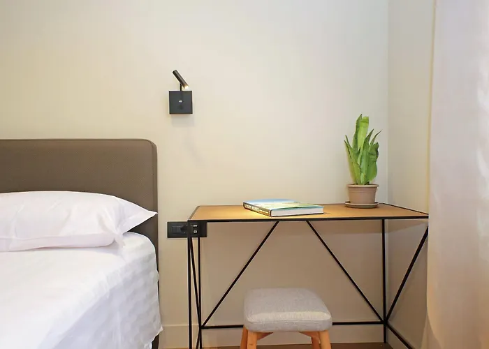 The Place Gallia - New San Giovanni- Self Check-in - Modern Bathrooms-near Metro A 4*