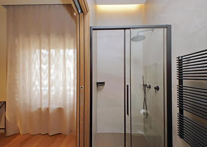 Pensionat The Place Gallia - New San Giovanni- Self Check-in - Modern Bathrooms-near Metro A 4*