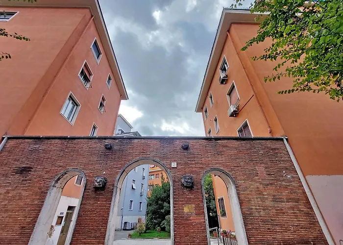 The Place Gallia - New San Giovanni- Self Check-in - Modern Bathrooms-near Metro A Pensionat