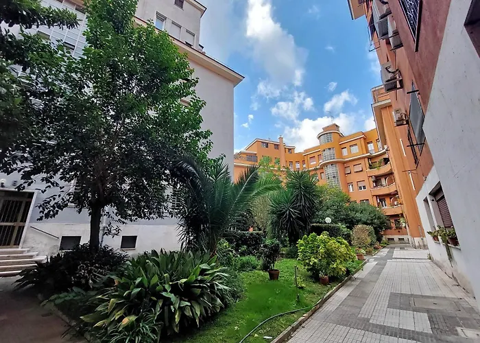 Pensionat The Place Gallia - New San Giovanni- Self Check-in - Modern Bathrooms-near Metro A Rom